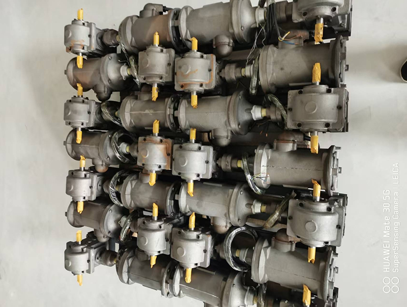 水下?lián)u擺電機